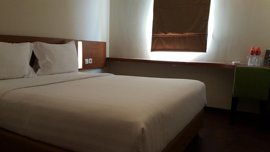 Biz Hotel City Center Ambon Eksteriør billede