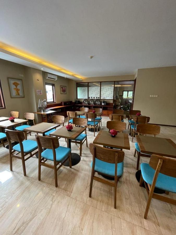 Biz Hotel City Center Ambon Eksteriør billede