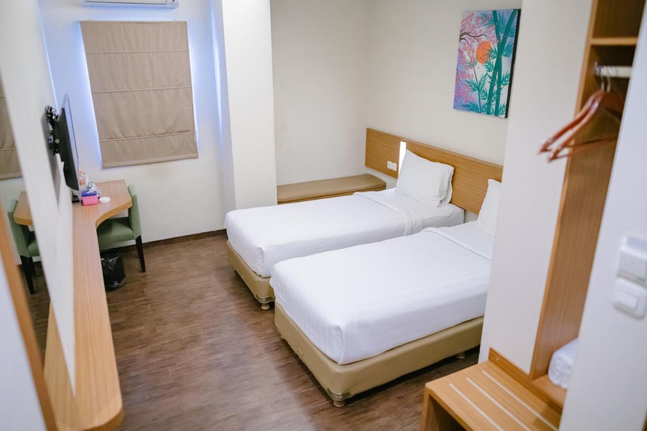 Biz Hotel City Center Ambon Eksteriør billede