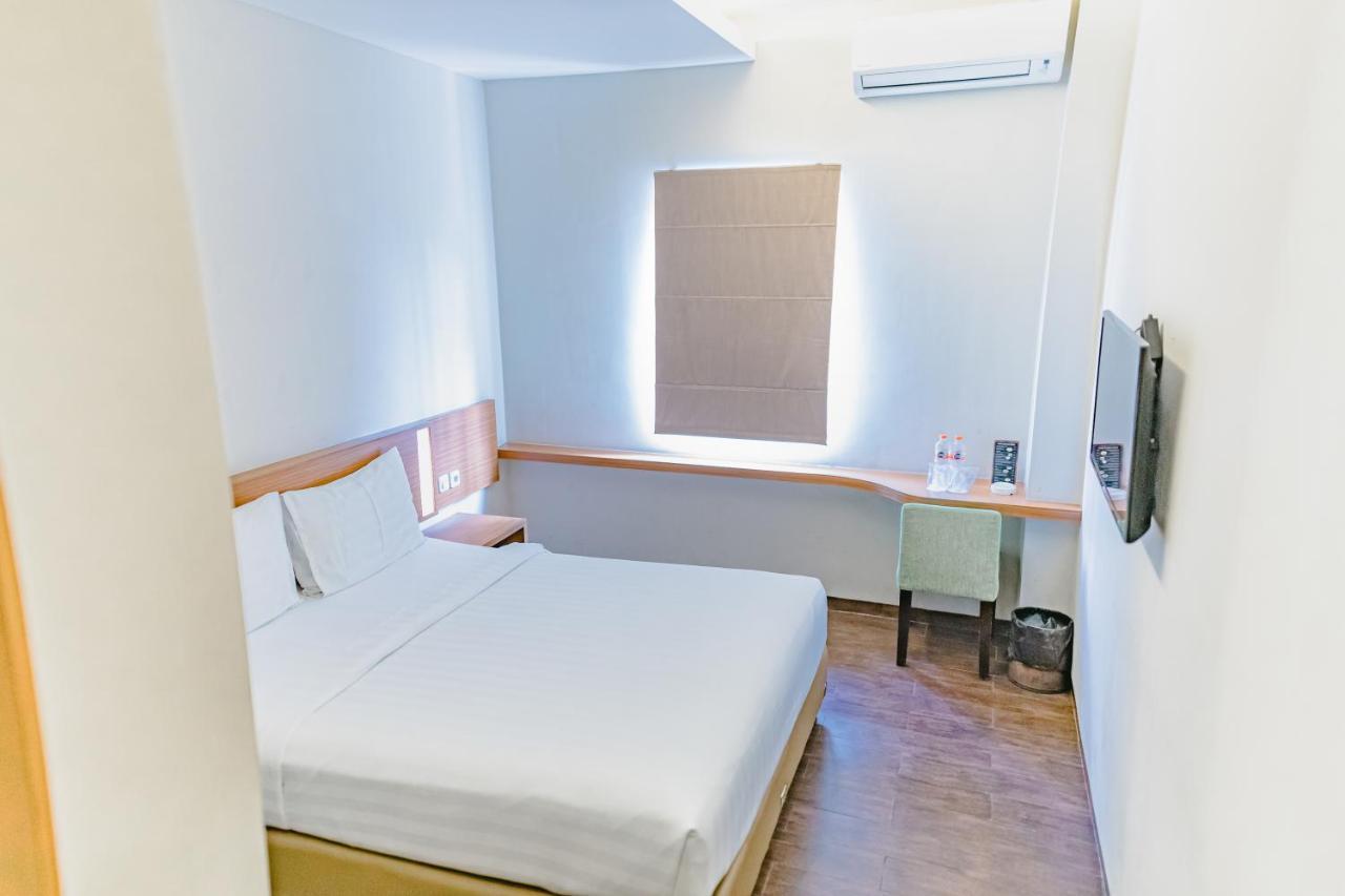 Biz Hotel City Center Ambon Eksteriør billede