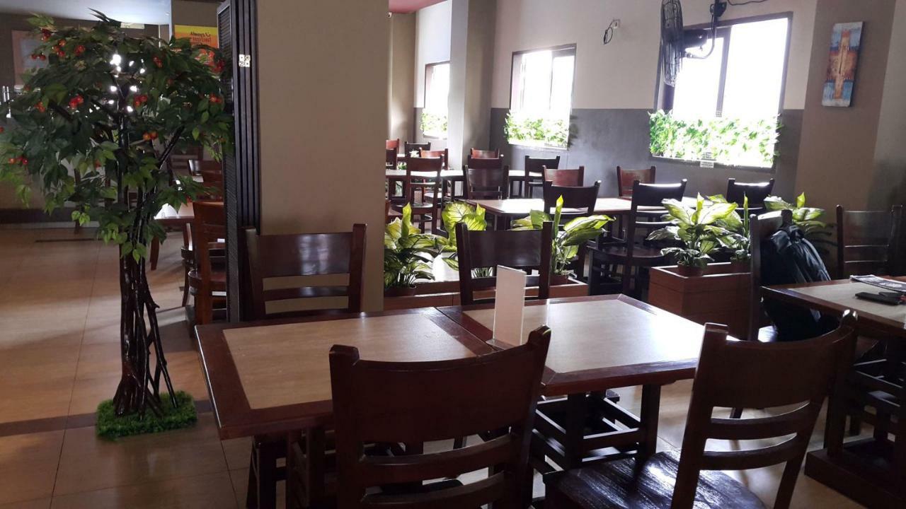 Biz Hotel City Center Ambon Eksteriør billede